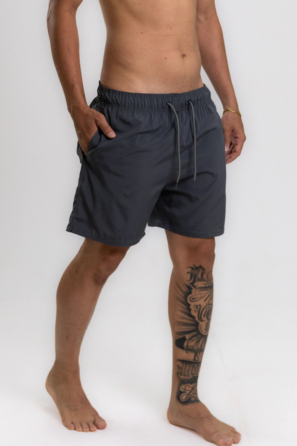 Short Elastano Chumbo — Chumbo