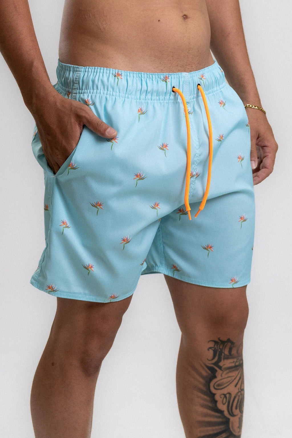 Short Elastano Maldivas — Azul claro